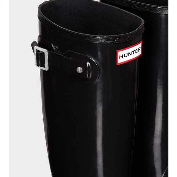 Black size 5 glossy hunter boots, like new! - Picture 3 of 5